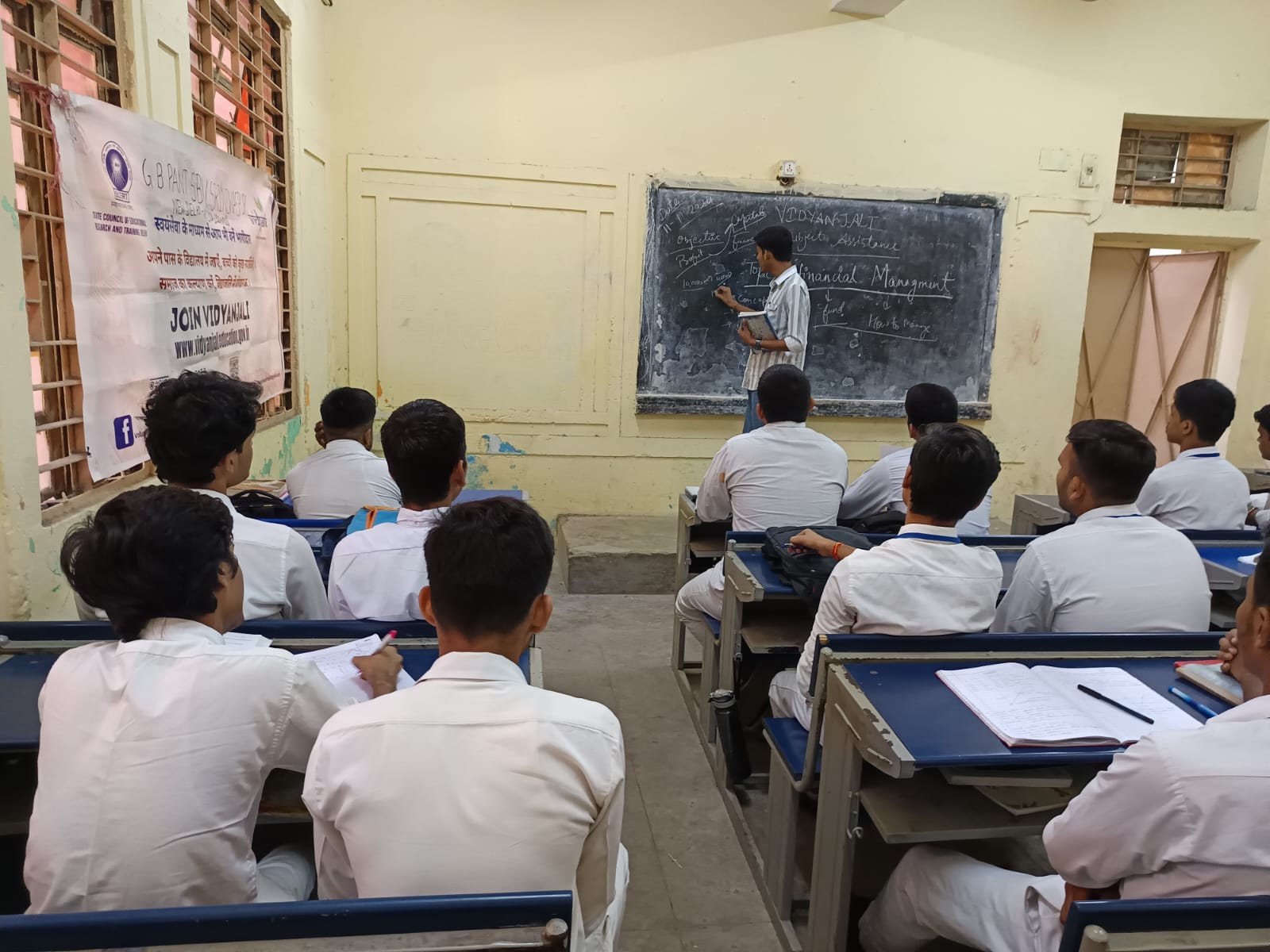 Lectures in School-Super Child Education #superchildeducation #projects #events #priyavartjakhar